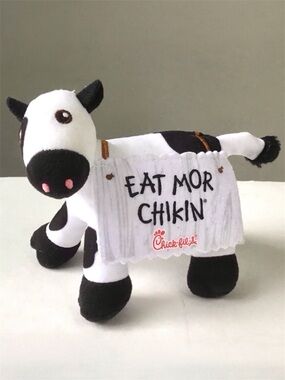 Chick-fil-A Cow EAT MOR CHIKIN 2020 Plush Stuffed Animal Toy Mascot 4” High